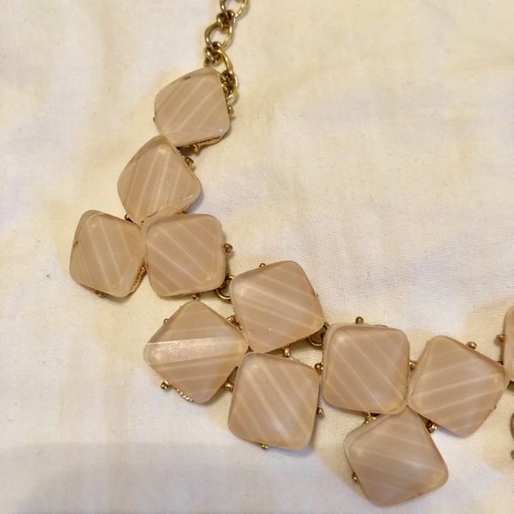 Statement necklace - Picture 3 of 4